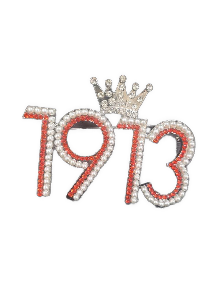 DST 1913 Crown Brooch